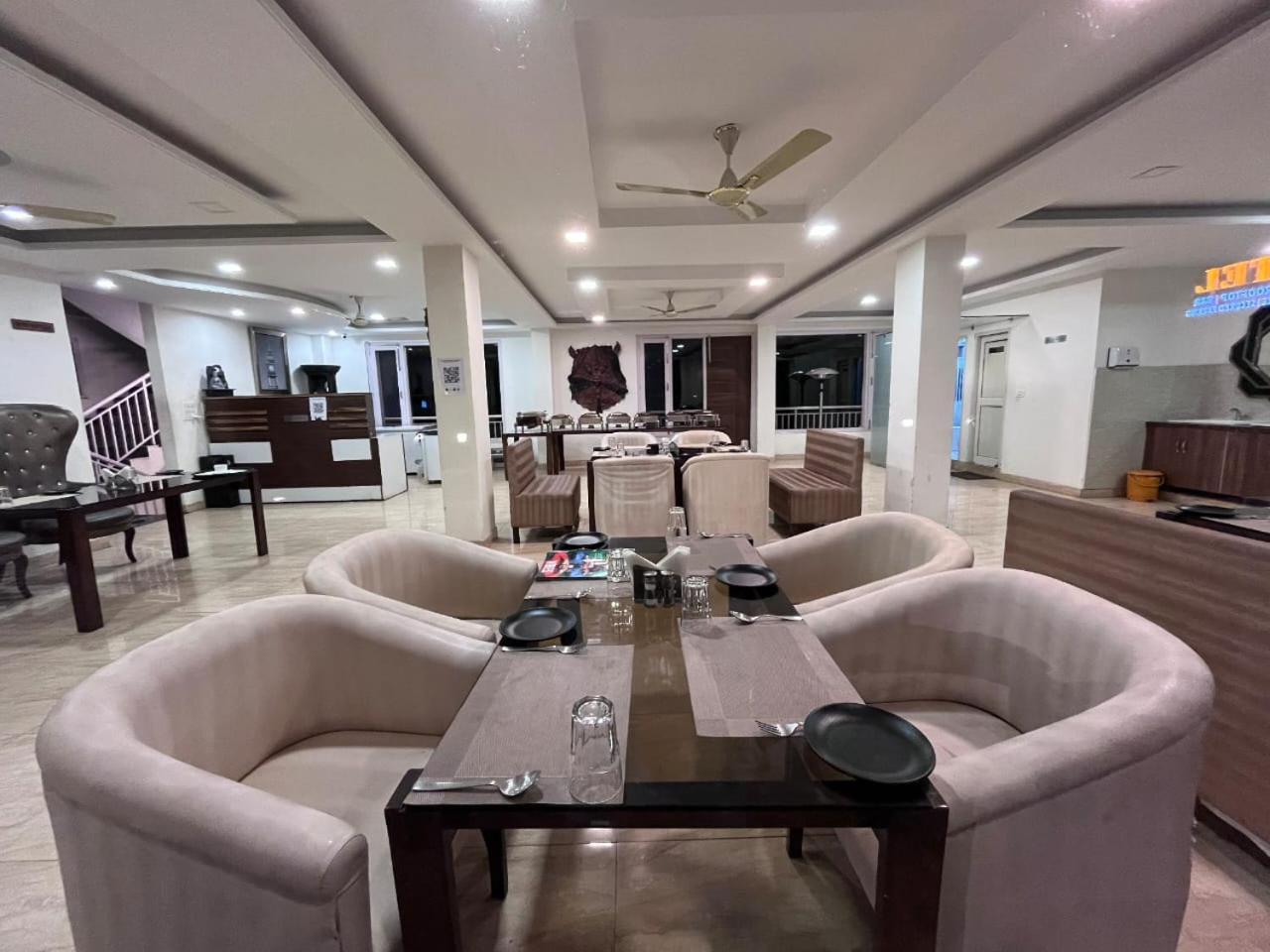 Hotel Tribe View - Away From City Hustle !! Top Rated & Most Awarded Property !! A Peaceful Stay Kasauli Exterior photo
